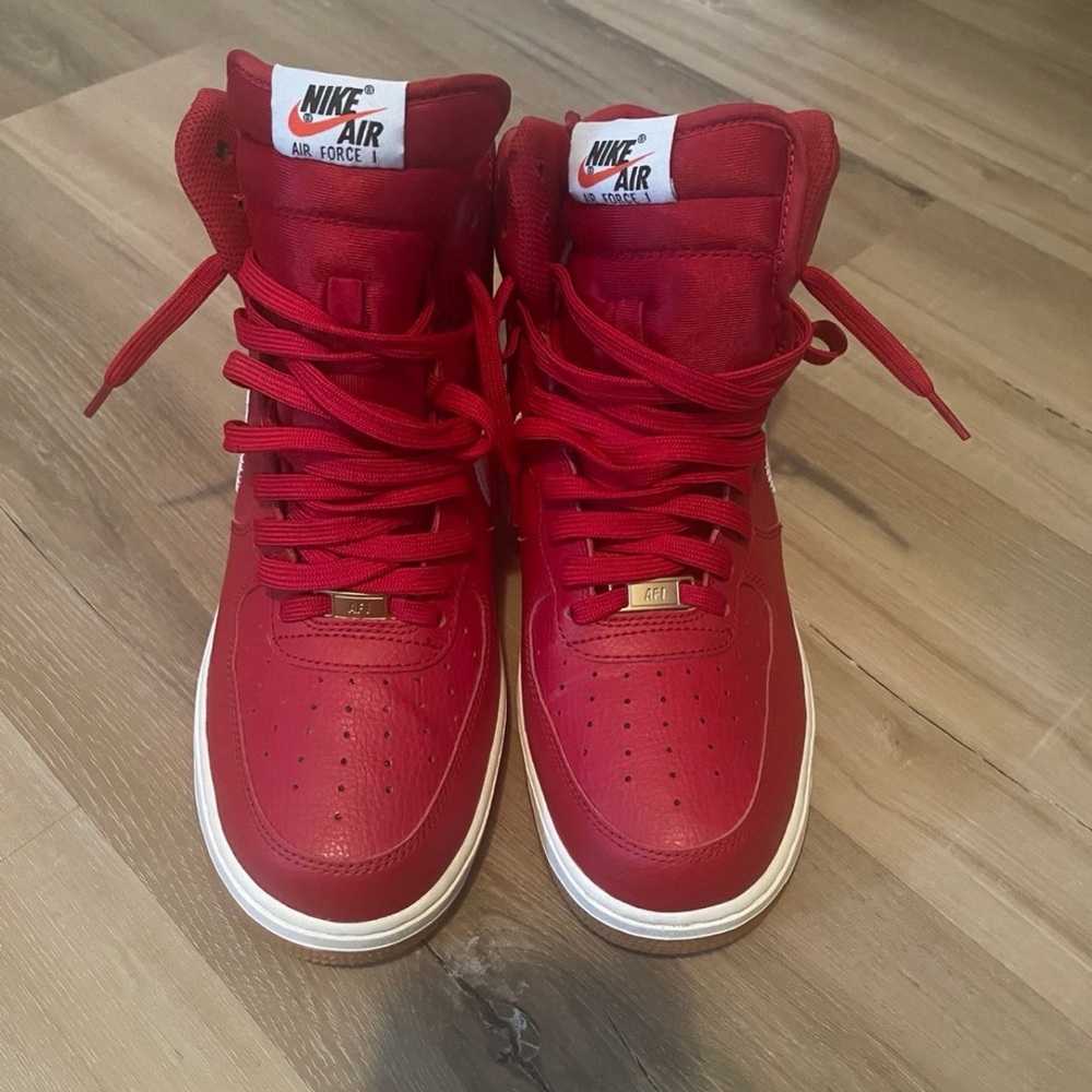Nike Air Force 1 high ‘07 Gym red